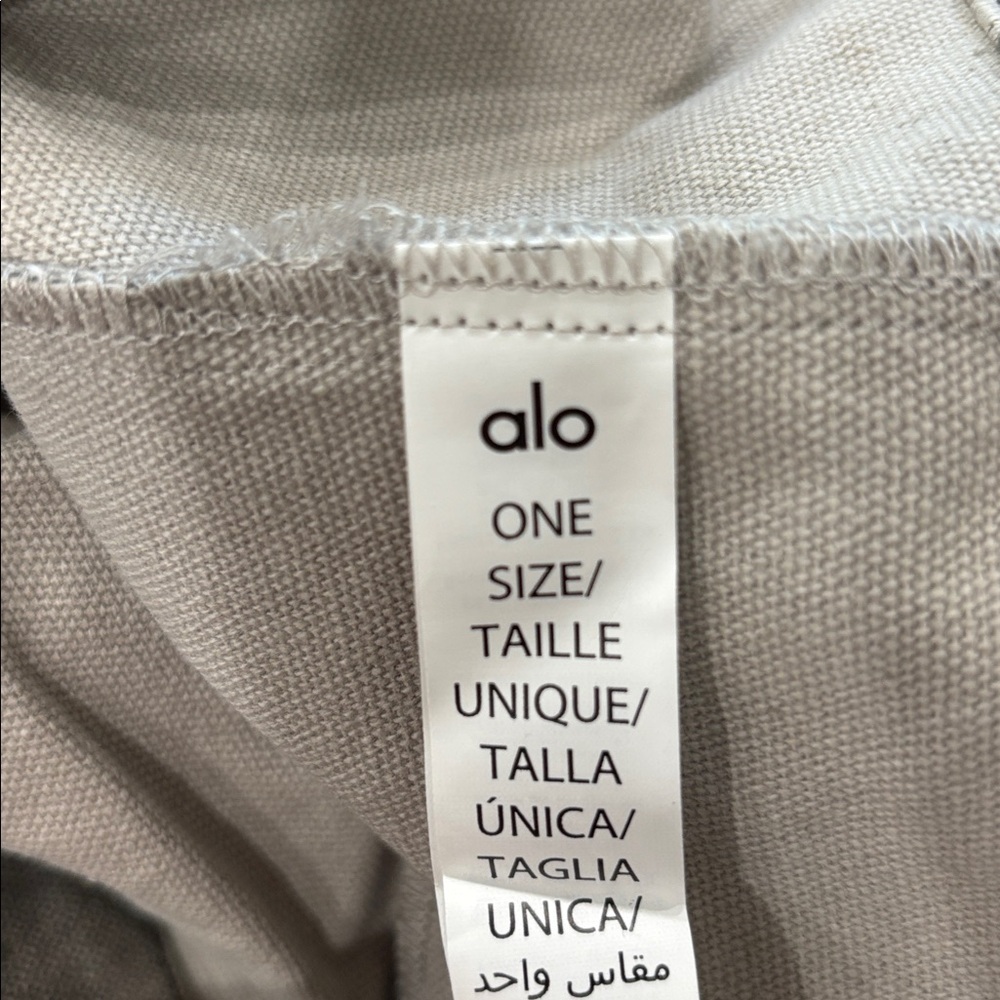 NWT Alo Yoga Grey Tie-Dye Canvas Tote Bag - Picture 5 of 5
